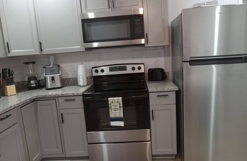 Tuskegee House | K's Cozy 3-bedroom home in welcoming Tuskegee