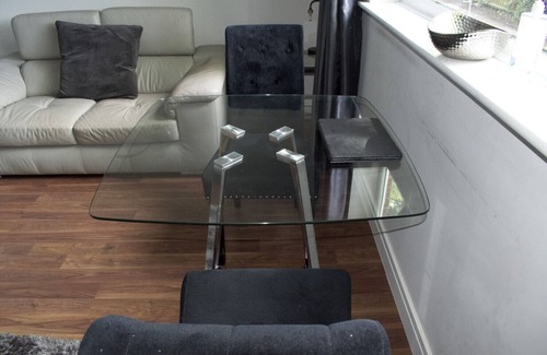 Hinckley Apartment | K Suites - Stunning 2 bed Flat w/free parking