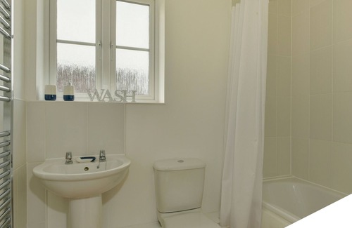 Bridgwater Apartment | K Suites - Stunning 2 bed House w/FREE parking