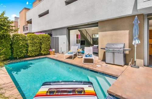 Baristo House | K0646- Posh 2/2.5 Townhome with Private Pool. 5 Minutes to Downtown PS!