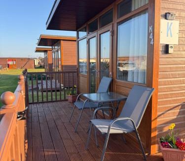 Mablethorpe Ski Chalet | K44 Mablethorpe Chalet Park- Dog Friendly