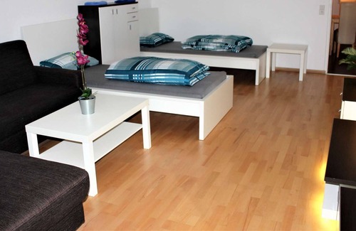 Weiden Apartment | K98b modern apartment with W-LAN in Cologne Weiden