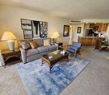 Lahaina Apartment | Kaanapali Shores 422