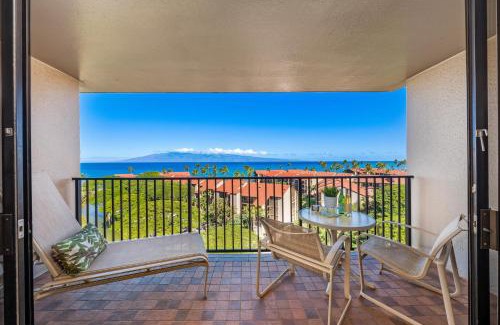 Downtown Lahaina Apartment | Kaanapali Shores 940 · KS 940 Top Floor Studio w Ocean Views AC