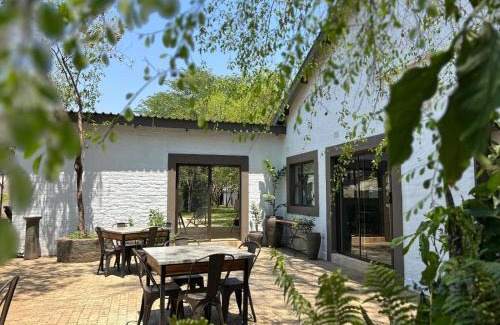Victoria Falls Bed & Breakfast | Kabakwe Guest Lodge