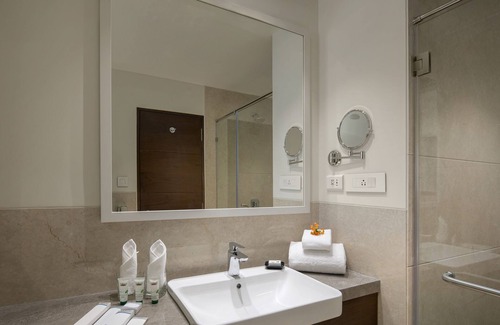 Vadodara Hotel | Kabir Hotel & Spa
