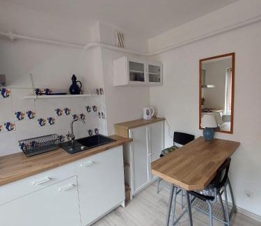 Kadaga Apartment | Kadaga Apartment studio