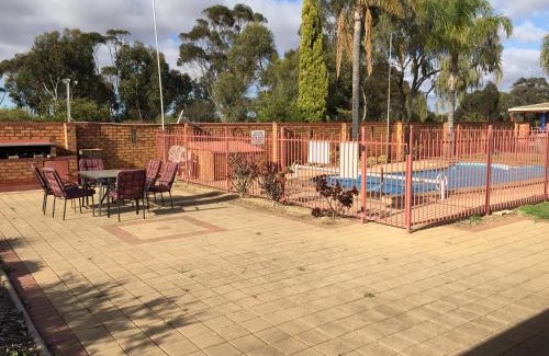 Kadina Hotel | Kadina Gateway Motor Inn