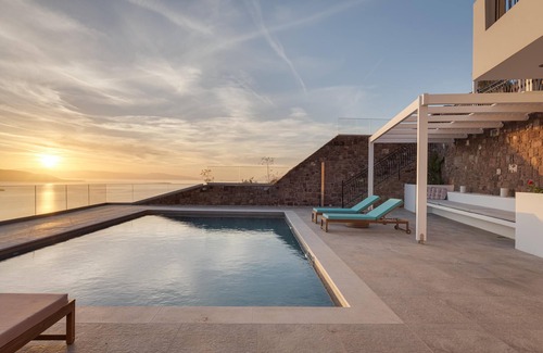 Kontos Villa | Kaerati Villa Aegina