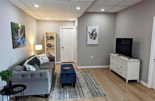 Manitoulin District House | Kagawong Hilltop Retreat