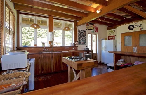 Rangataua Cabin | Kaha is a Large Warm Family Lodge