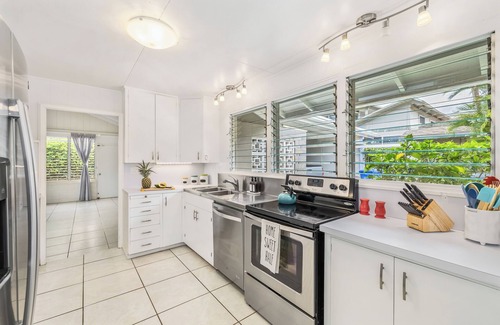 Kahala House | Kahala Cottage by Gather: Cottage w/Private Pool, A/C, Walk to Beach and Shops