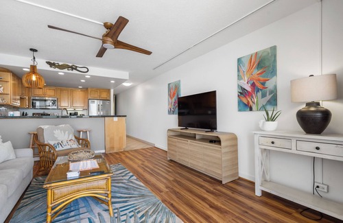 Kahana Condo | Kahana Reef #121 - Direct Ocean Front Views on the Ground floor in Kahana