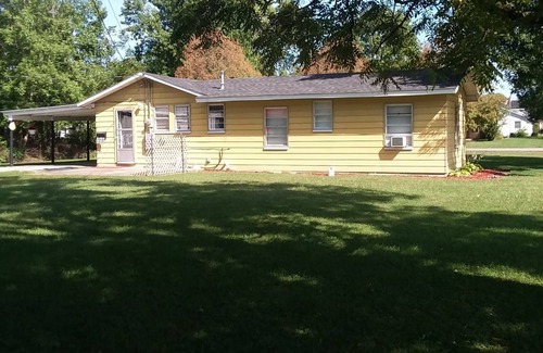 Kahoka House | Kahoka, MO Family Lodging