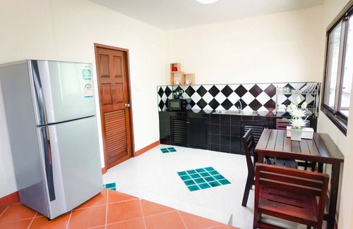 Phuket Apartment | Kai Mook House