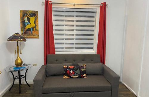 Snow Hill Apartment | Kai's Place at Tim Pappies 3rd Floor luxury villa