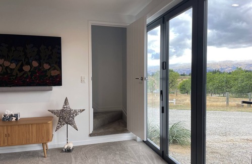 Clyde House | Kaihanu Lodge Luxury Suites for 4