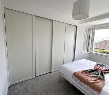 Ellemford House | Kaimes Kip Stylish Edinburgh Five Bedroom Home