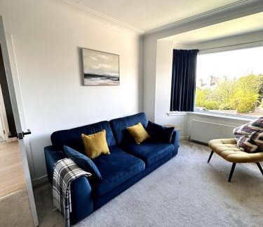 Ellemford House | Kaimes Kip Stylish Edinburgh Five Bedroom Home