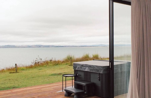 Pouto House | Kaipara Lodge - Luxury waterfront
