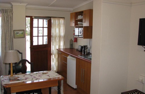 Grahamstown Bed & Breakfast | Kaiser's B&B