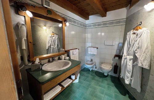 Dimaro Hotel | Kaiserkrone Charming Retreat
