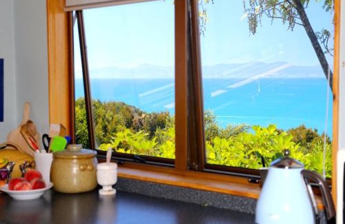 Ngaio Bay House | Kaiteri House - Kaiteriteri Holiday Home