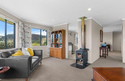 Kaiwaka House | Kaiwaka Paradise - Kaiwaka Holiday Home