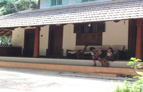 Kozhikode House | KAKKAKUNI HERITAGE Farm stay