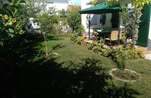Bochingen Apartment | Kakteengarten