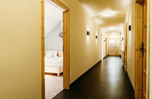 Band Bed & Breakfast | Kakukk Vendéglő Panzió