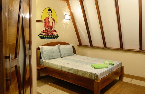 Enrique Villanueva Hotel | Kalachuchi Beach Resort