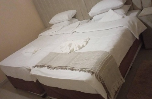 Kgalagadi District House | Kalahari Guest House