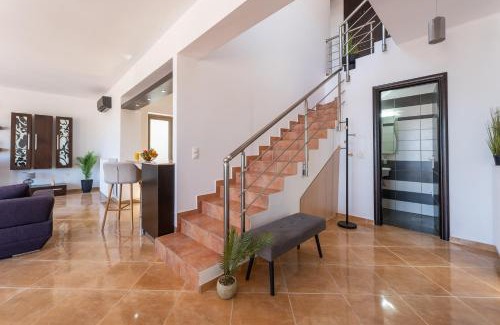 Kato Galatas House | Kalamaki Del Mar
