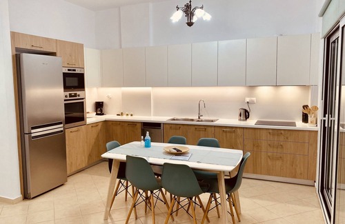 Neo Kalamaki Apartment | Kalamaki Riviera Deluxe Apartment