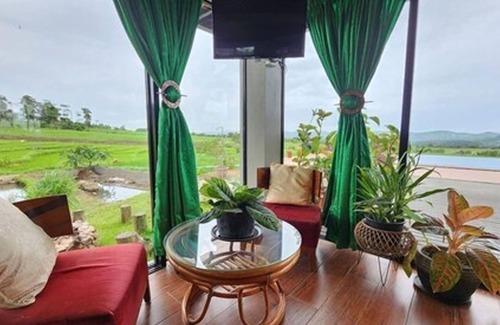 Canloan City House | Kalaparan Farm House by Hiverooms