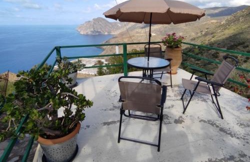 Pefki Villa | Kalavros cretan house with magnificent view