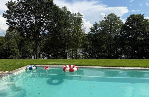 Dabrowno House | Kalbornia LAKE & POOL HOUSE by JWPM