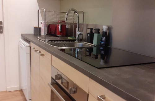 Lanester Apartment | KALEE Garden apartment