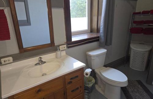 South Range Apartment | Kaleva East & Goose's Hall