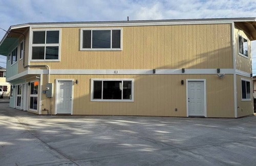 Kalihi Valley House | Kalihi Stream, Coffee Bar, Ro Water, Split Ac, WIFI, Black Out Curtain, 4Parking