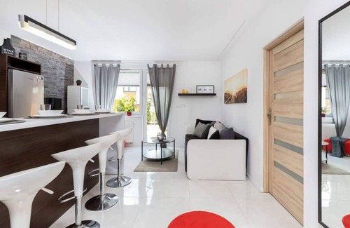 Pierwoszyno Apartment | Kalinowa 6G | Bright Apartment | Garden & Parking