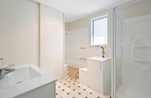 Port Sorell Apartment | Kalisti Suites - Mykonos Suite