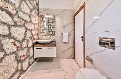 Patara Villa | Kalkan Patara, Stylish 4 Bedroom Villa, Large Infinity Pool Indoor Pool Sea View