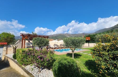 Sakës Villa | Kallmet Villa