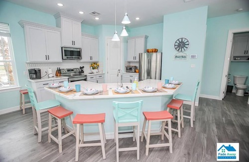 Surfside Beach House | Kalm by the Beach - Ocean View - Sleeps 14