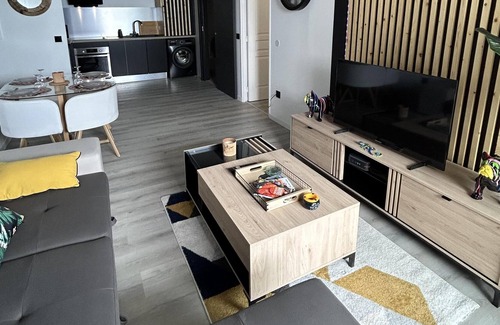 Sainte-Clotilde Centre Apartment | "Kalou974" Charming T2 Sea View