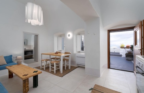 Oia House | Kalyva, 2 bedroom House in Oia