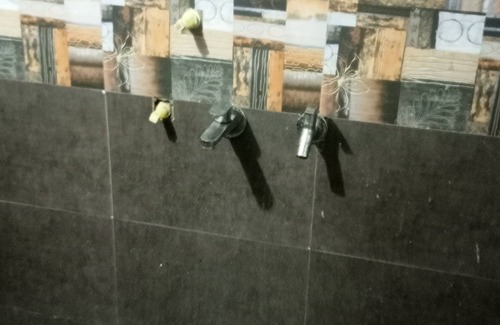 Katihar Bed & Breakfast | Kalzug