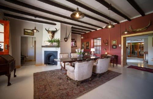 Breede Valley Cabin | Kamagu Safari Lodge